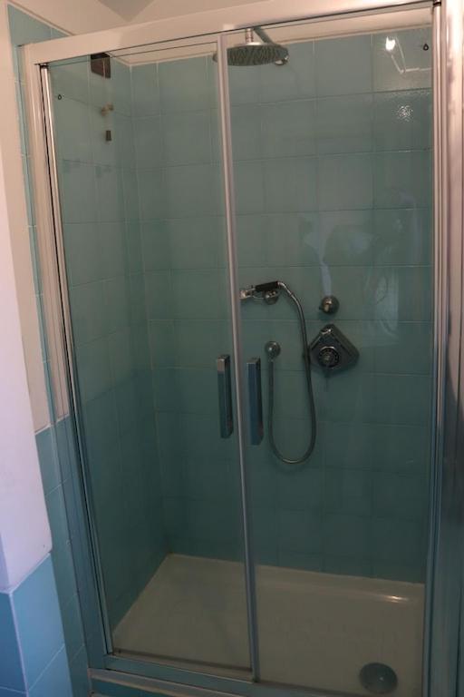 קוגולטו Appartement Dans Un Terrain De Golf, 5 Min De La Mer En Voiture, Parking Gratuit מראה חיצוני תמונה